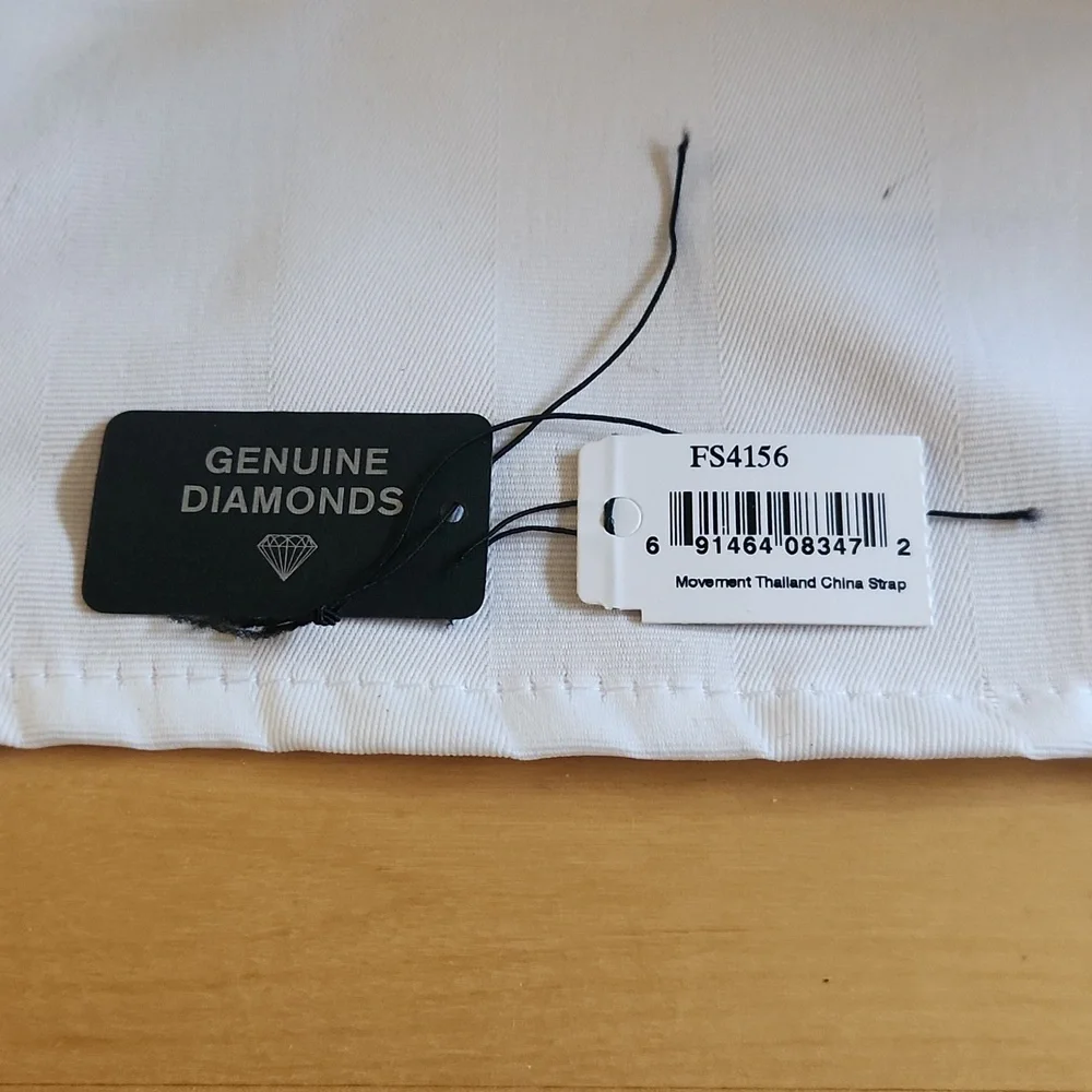 FOSSIL WATCH WITH DIAMOND - Picture 5 of 5